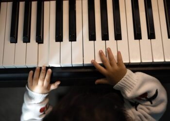 Building Bridges: The Power of Parent-Teacher Communication in Education