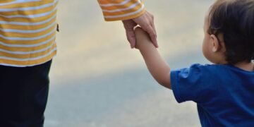 Empowering Working Moms: The Case for Generous Maternity Leave Policies