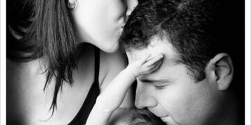 The Tell-Tale Signs: Recognizing and Coping with Common Pregnancy Symptoms