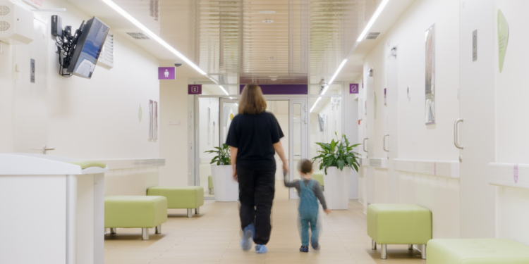 CPS Takes 4-Year-Old After Mom Refuses Leukemia Treatment in Viral Video