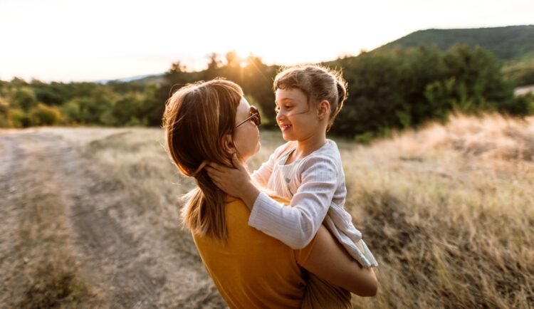 A Mom Fit Into Her 5-Year-Old’s Jacket & the Internet’s Reaction Reveals Something Important About Body Image