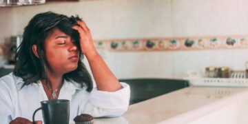 A neuroscientist explains how to finally quiet mom guilt