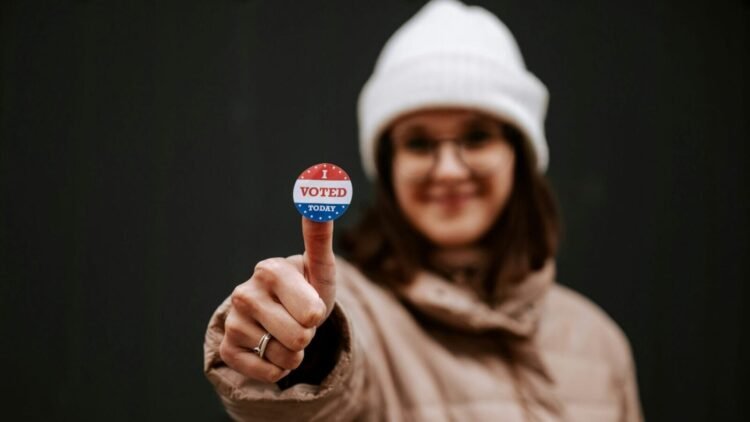 Ilana Glazer’s new grassroots initiative wants every mom at the polls