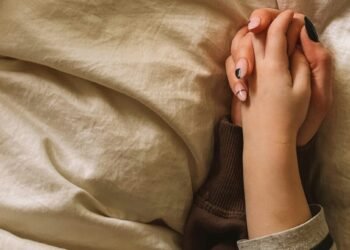 How to talk to your kids about cancer, according to an oncologist